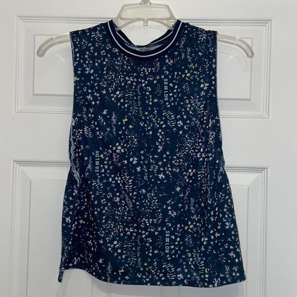 ✨Sweaty Betty London Navy Floral Cropped Muscle tank - Picture 1 of 8